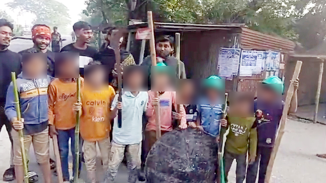 Awami League equips children with indigenous weapons in Faridpur
