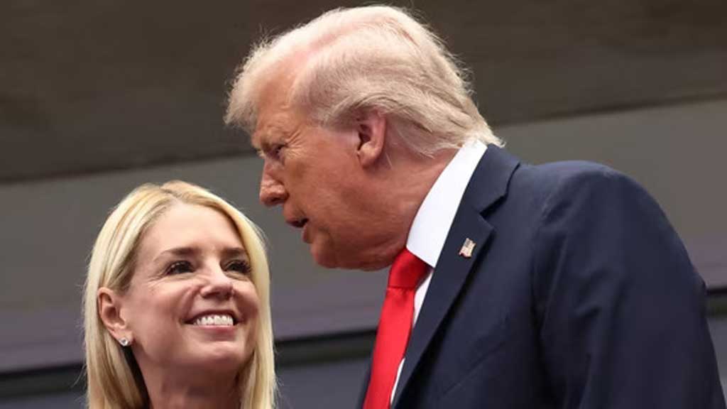 ট্রাম্পের নির্দেশে এপস্টেইন-কেলেঙ্কারি তদন্ত, তৎপর এফবিআই